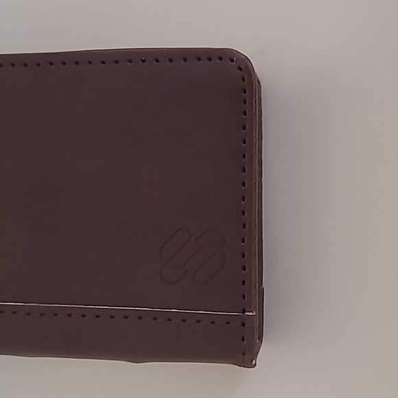 iPhone 5s Case. - Picture 3 of 5